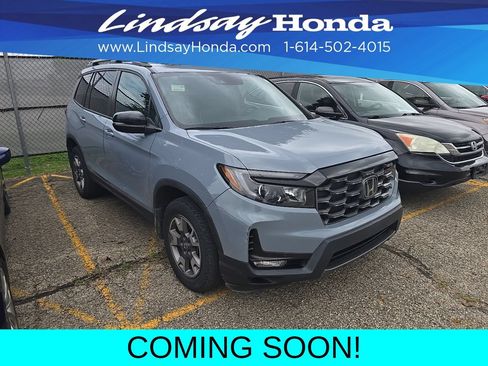 Used 2023 Honda Passport TrailSport image 3