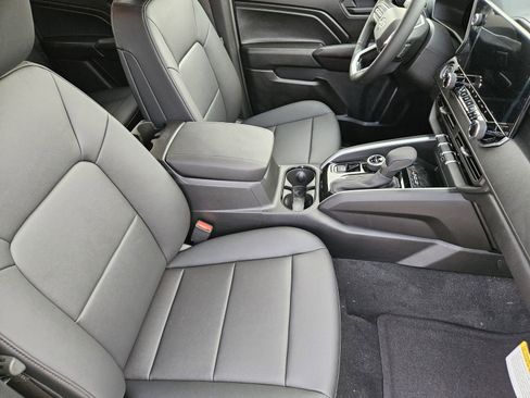 New 2026 Chevrolet Colorado Trail Boss AWD/4WD image 16