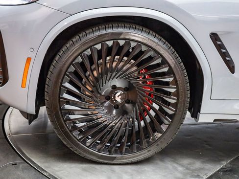 Used 2024 BMW X3 M40i w/ Premium Package image 10