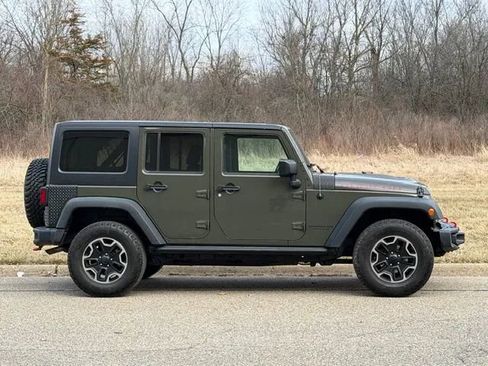 Used 2016 Jeep Wrangler Unlimited Rubicon image 37