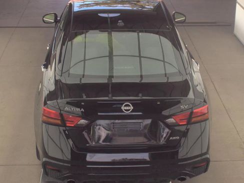 Used 2023 Nissan Altima 2.5 SV w/ SV Premium Package AWD/4WD image 6