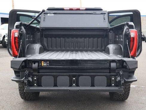 Used 2025 GMC Sierra 3500 Denali Ultimate AWD/4WD image 37