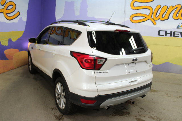 Used 2019 Ford Escape SEL AWD/4WD image 6