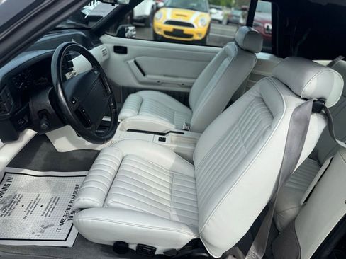 Used 1990 Ford Mustang LX RWD image 32