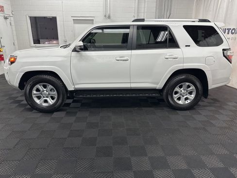 Used 2021 Toyota 4Runner SR5 Premium w/ Moonroof Package image 6