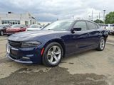 Used 2017 Dodge Charger SXT w/ Navigation & Travel Group image 3