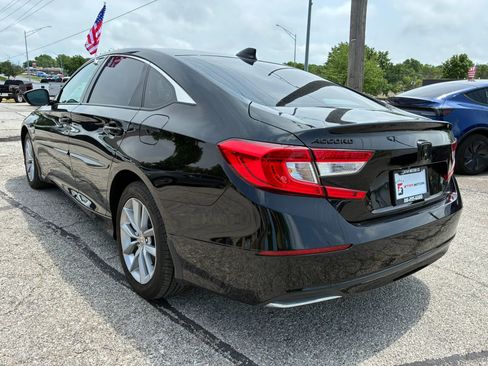 Used 2021 Honda Accord LX image 3