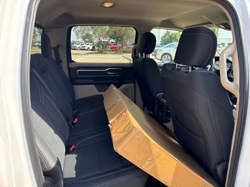 Used 2019 RAM 1500 Big Horn RWD image 23