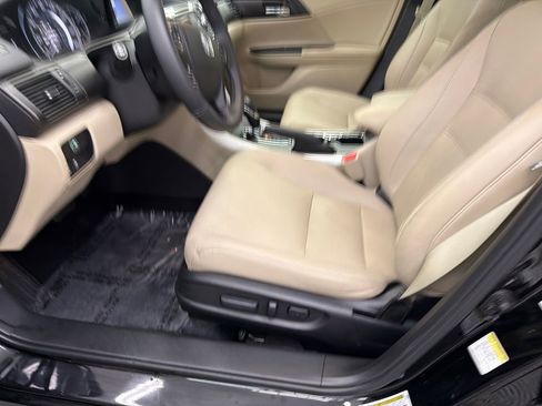 Used 2015 Honda Accord EX-L image 10