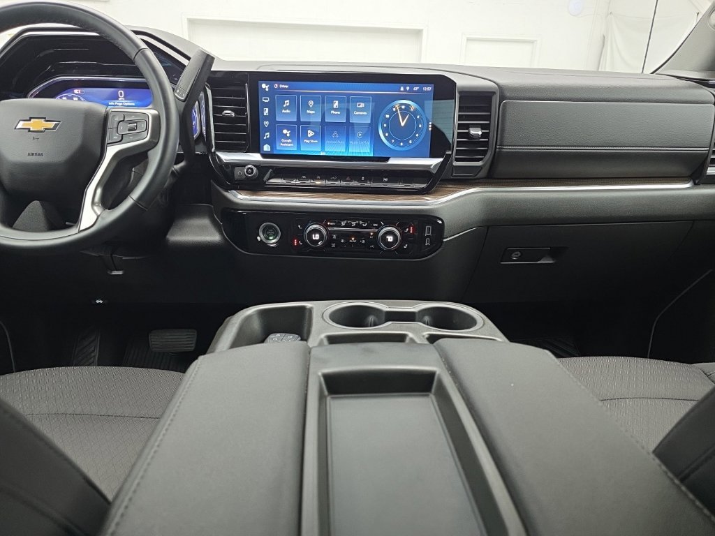 Used 2024 Chevrolet Silverado 1500 LT AWD/4WD image 32