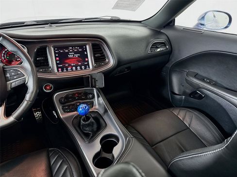 Used 2015 Dodge Challenger SRT Hellcat RWD image 24