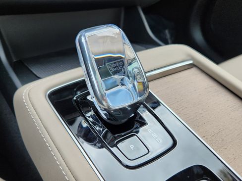 New 2026 Volvo XC90 T8 Plus w/ Protection Package Premier image 14