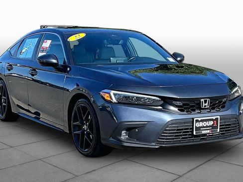 Used 2022 Honda Civic Sport Touring image 2