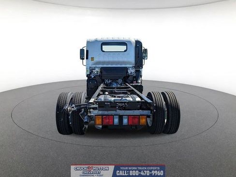 New 2024 Chevrolet Low Cab Forward image 13