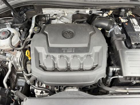 Used 2020 Volkswagen Tiguan S image 35