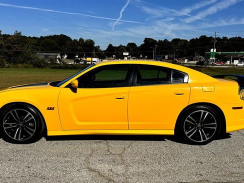 Used 2012 Dodge Charger SRT8 Super Bee w/ Driver Convenience Group II image 11