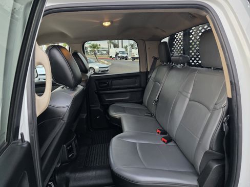 Used 2020 RAM 5500 Tradesman w/ Chrome Appearance Group image 20