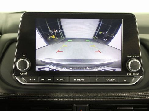 Used 2024 Nissan Rogue S image 26