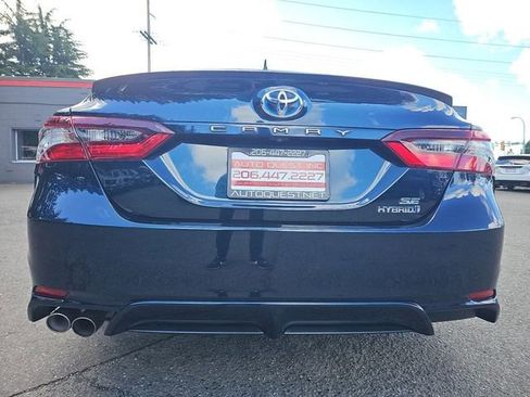 Used 2021 Toyota Camry SE w/ Audio Upgrade Package image 24