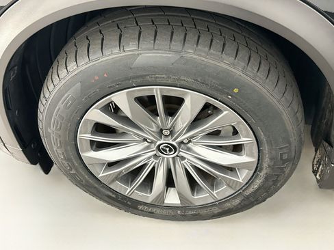 Used 2024 MAZDA CX-90 Plug-In Hybrid w/ Preferred AWD/4WD image 11