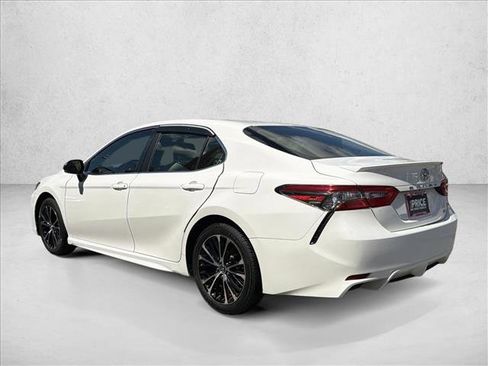Used 2018 Toyota Camry SE FWD image 7