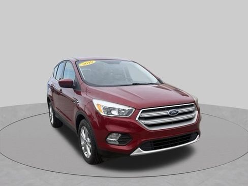 Used 2019 Ford Escape SE FWD image 8