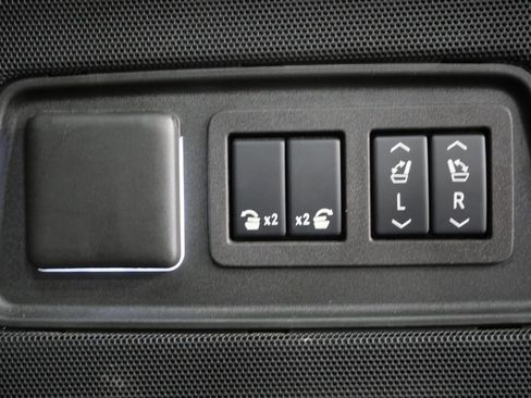 Used 2024 Cadillac Escalade Sport image 32