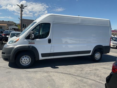 Used 2016 RAM ProMaster 2500 w/ Mopar Trailer Tow Group FWD image 5