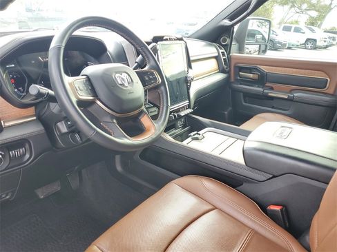 Used 2024 RAM 2500 Limited image 24