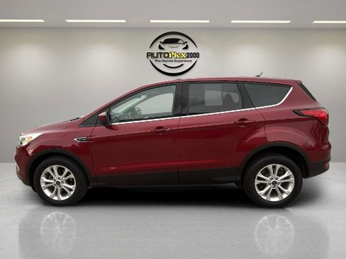 Used 2019 Ford Escape SE image 5