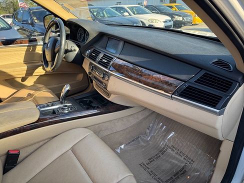 Used 2010 BMW X5 xDrive30i image 19