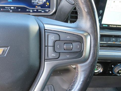 Used 2022 Chevrolet Silverado 1500 LT AWD/4WD image 22