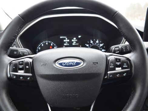 Used 2022 Ford Escape SE w/ Cold Weather Package image 8