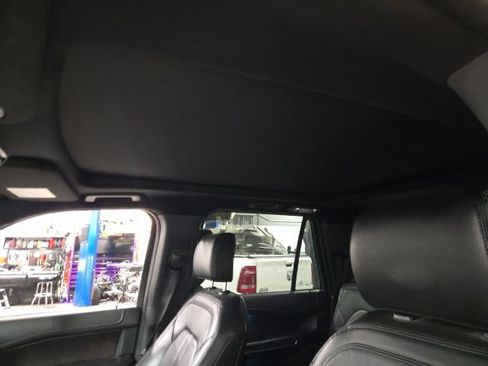 Used 2018 Ford Expedition Max Limited w/ Equipment Group 302A AWD/4WD image 15