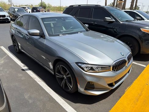 Used 2023 BMW 330i Sedan w/ Premium Package RWD image 3