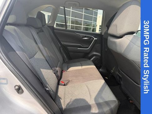 Used 2024 Toyota RAV4 XLE FWD image 12