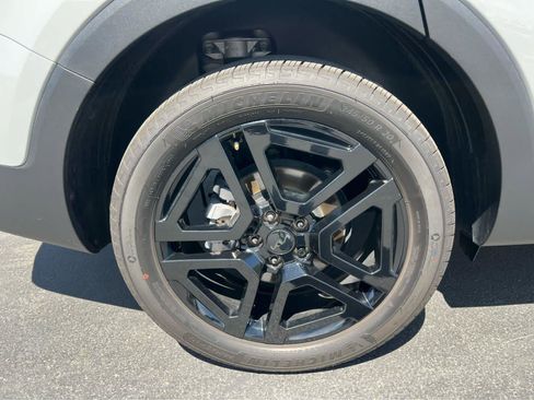 Used 2025 Kia Telluride EX X-Line AWD/4WD image 15