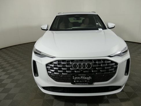 New 2025 Audi Q5 Premium Plus image 8