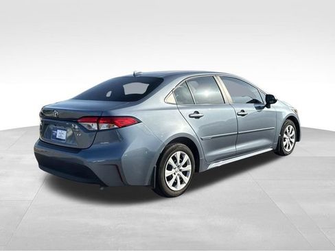 Used 2024 Toyota Corolla LE FWD image 5