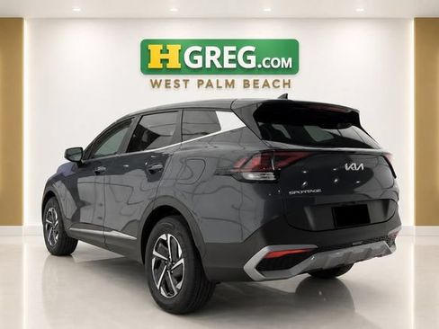 Used 2023 Kia Sportage LX AWD/4WD image 2