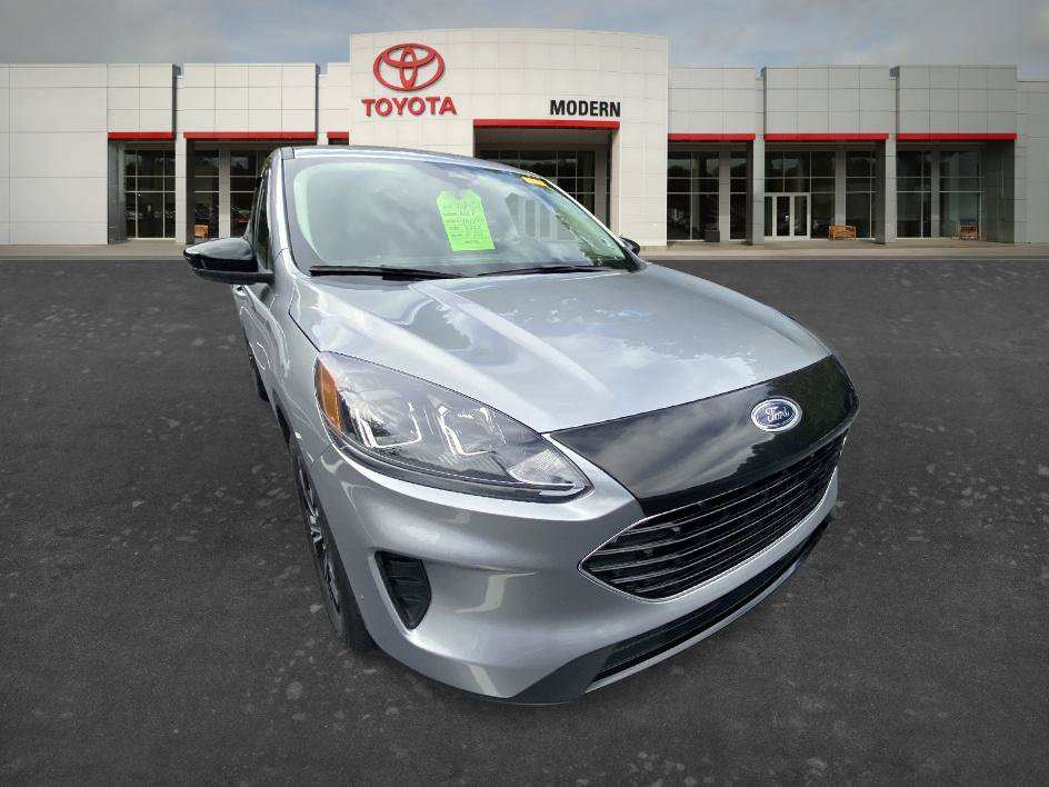 Used 2022 Ford Escape SE w/ SE Sport Appearance Package FWD image 12