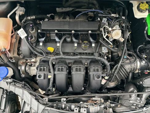 Used 2017 Ford Focus SE image 19