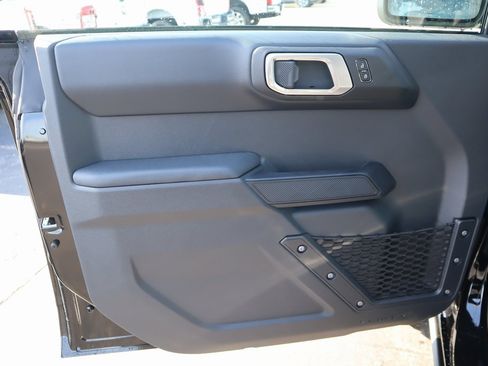 New 2025 Ford Bronco Badlands image 18