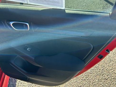 Used 2025 Honda Civic Sport image 12
