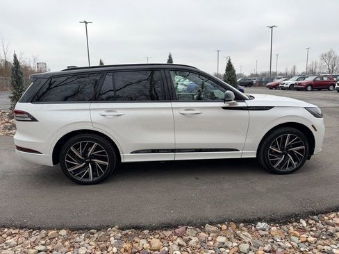 New 2026 Lincoln Aviator Black Label w/ Black Label Special Edition AWD/4WD image 6