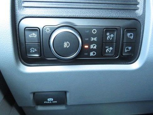 New 2026 Ford F350 XLT w/ XLT Premium Package AWD/4WD image 25