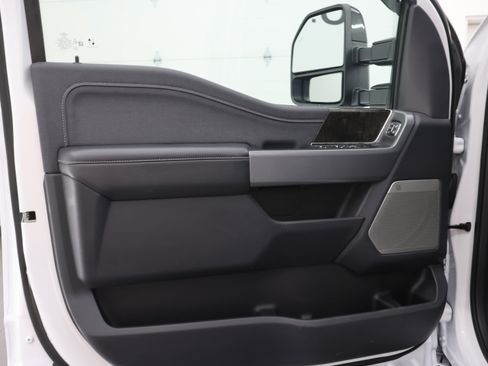 Used 2024 Ford F350 Lariat w/ Sport Appearance Package AWD/4WD image 45