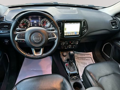 Used 2018 Jeep Compass Limited w/ Navigation Group AWD/4WD image 23