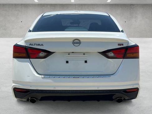 Used 2023 Nissan Altima 2.5 SR w/ SR Premium Package FWD image 15