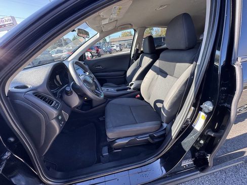 Used 2019 Honda HR-V LX image 26